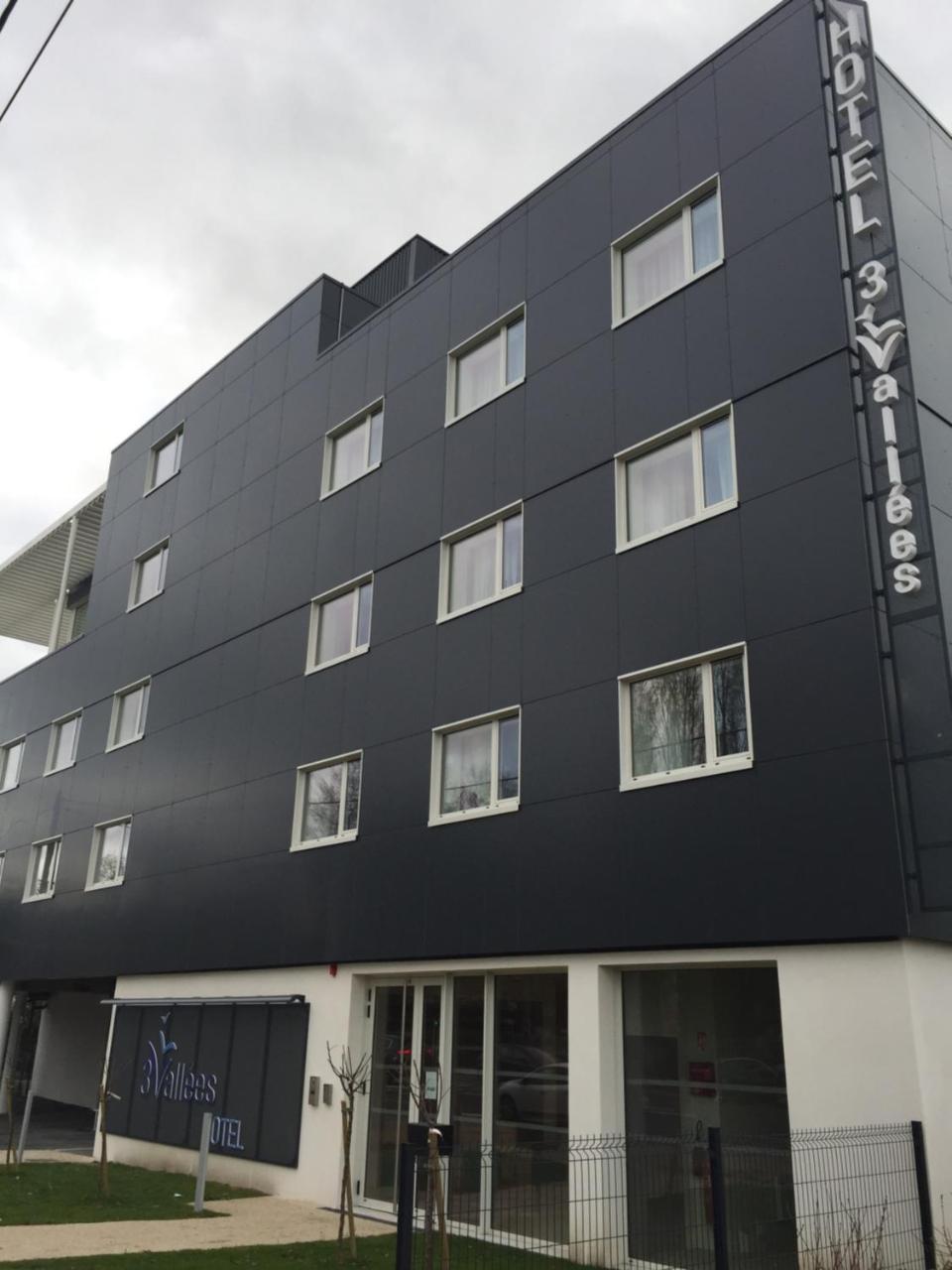 Hotel Les 3 Vallees Saran Exteriör bild